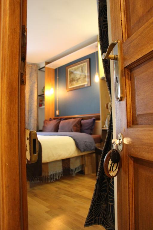 Private Room In A Parisian Homestay! - Close To It All! חדר תמונה